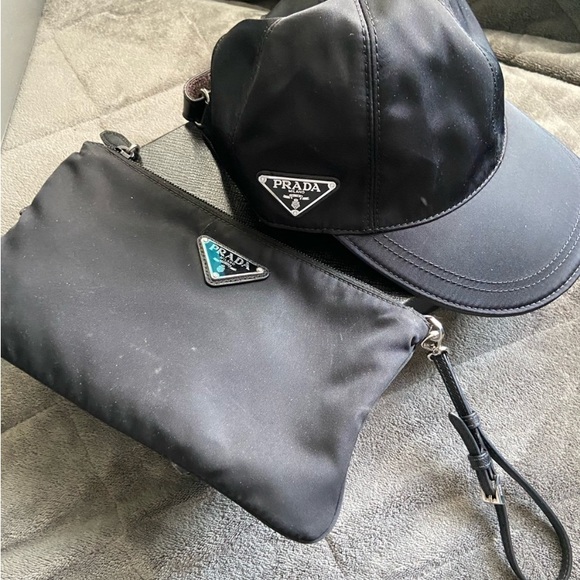 Beautiful black Prada accessories - Picture 3 of 3